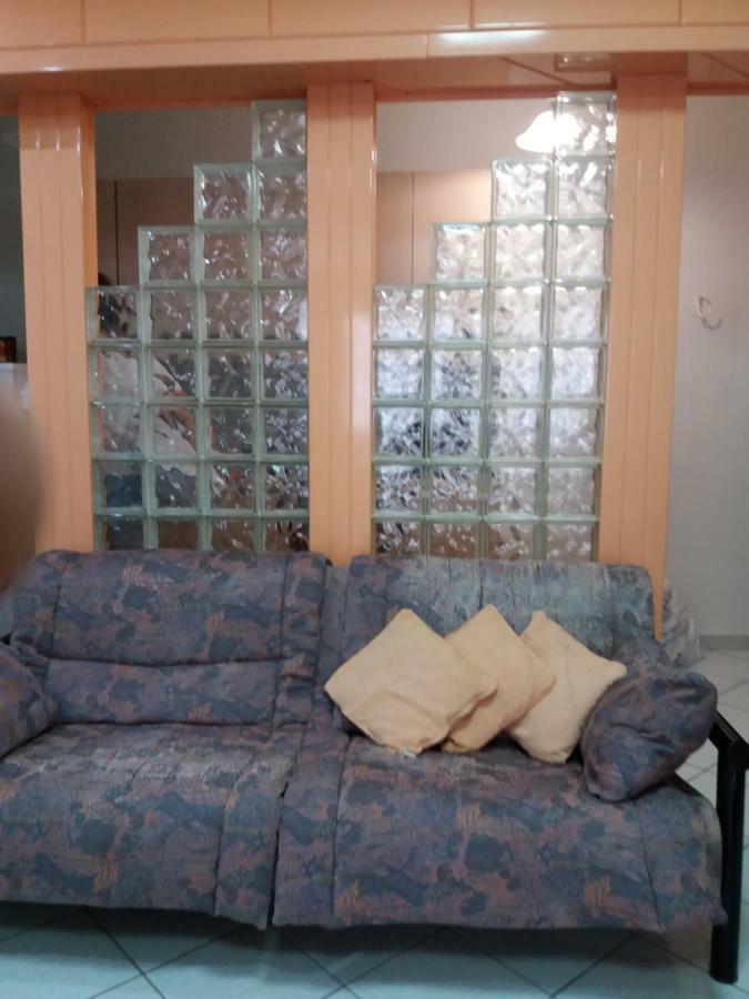 Christine'S Downtown Suites Kavala Eksteriør billede