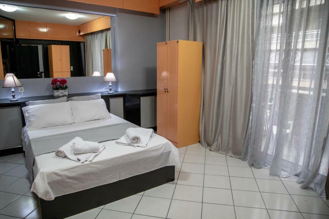 Christine'S Downtown Suites Kavala Eksteriør billede
